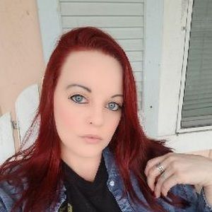 Meet your Posher, Irissa